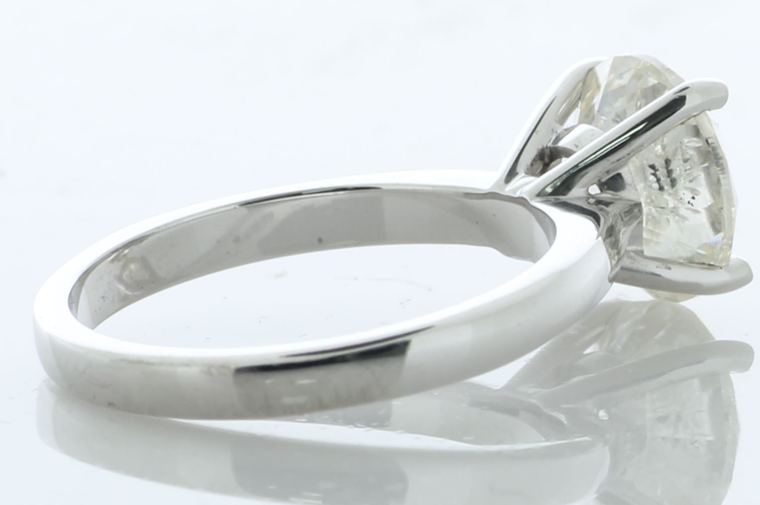 18ct White Gold Single Stone Prong Set Diamond Ring 2.67 Carats - Image 3 of 5