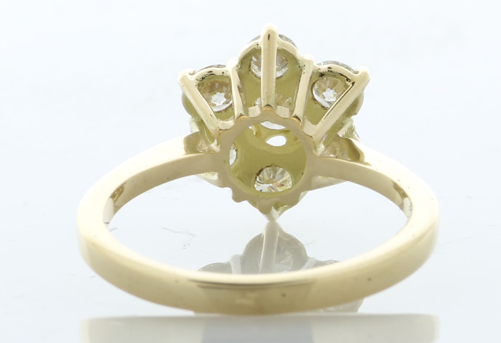 18ct Yellow Gold Round Cluster Claw Set Diamond Ring 1.26 Carats - Image 4 of 5