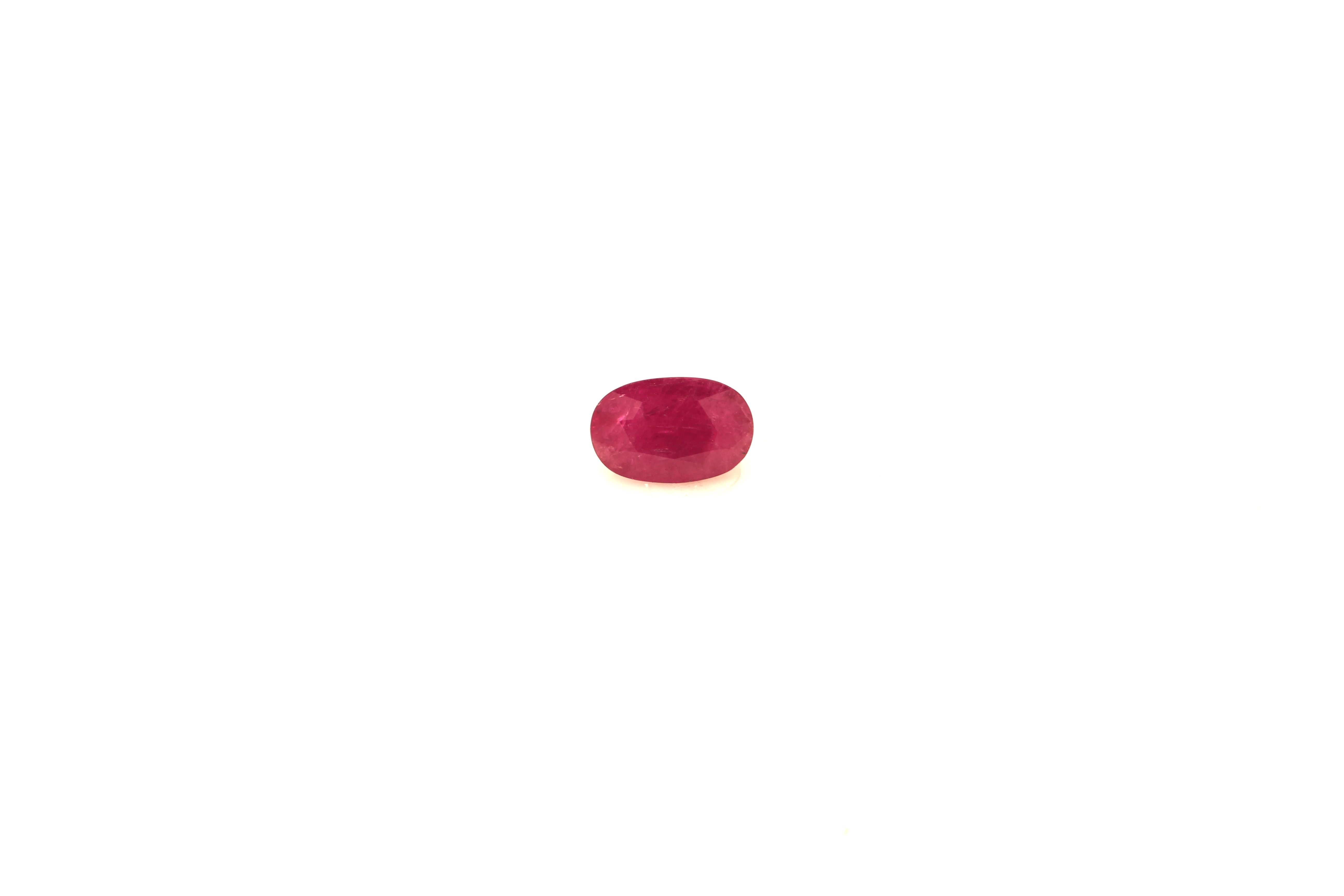 Loose Oval Ruby 3.54 Carats - Image 2 of 3