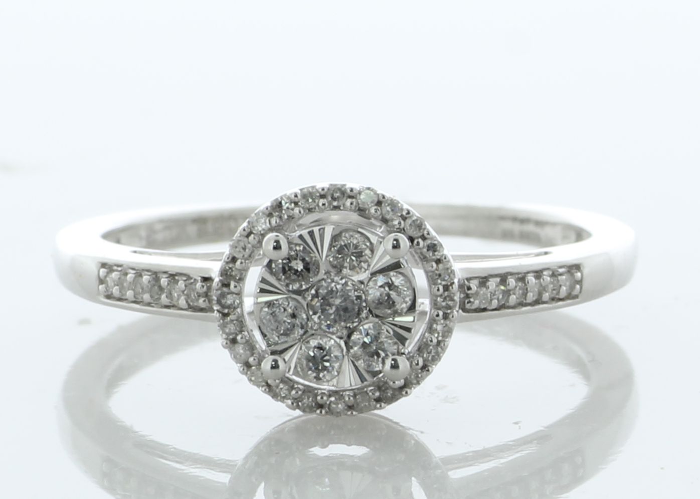 10ct White Gold Round Cluster Diamond Ring 0.25 Carats - Image 3 of 6