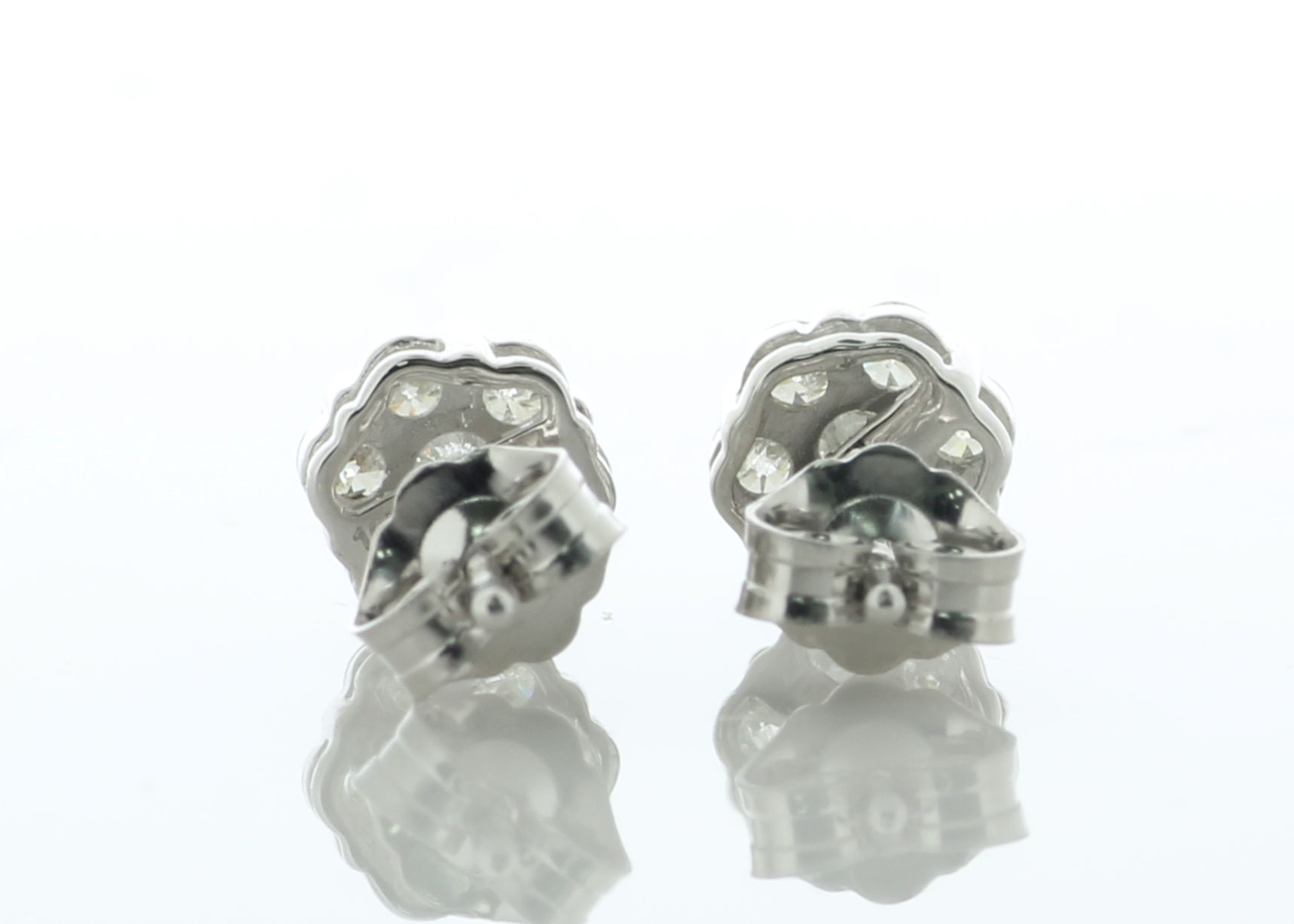 9ct White Gold Round Cluster Diamond Stud Earring 0.50 Carats - Bild 4 aus 5
