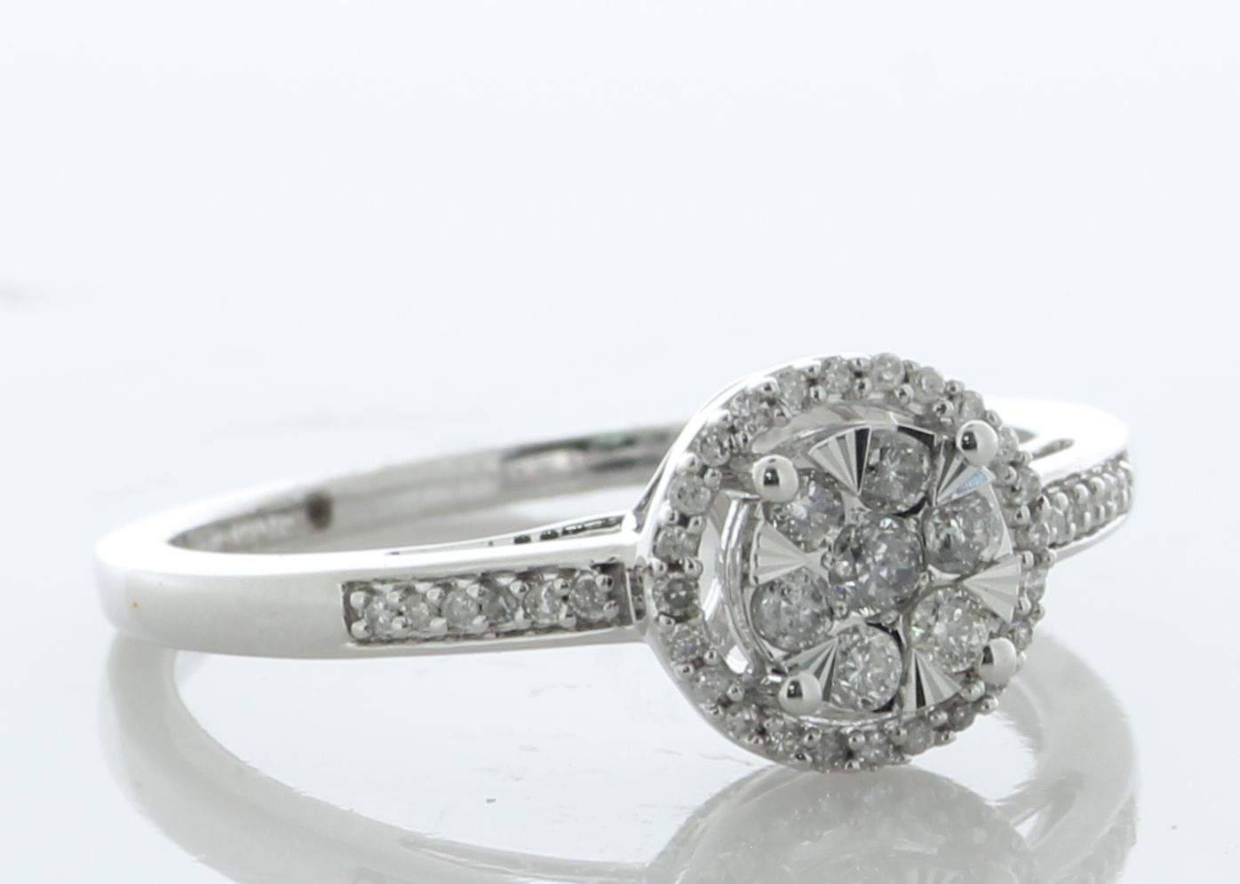 10ct White Gold Round Cluster Diamond Ring 0.25 Carats - Image 4 of 6