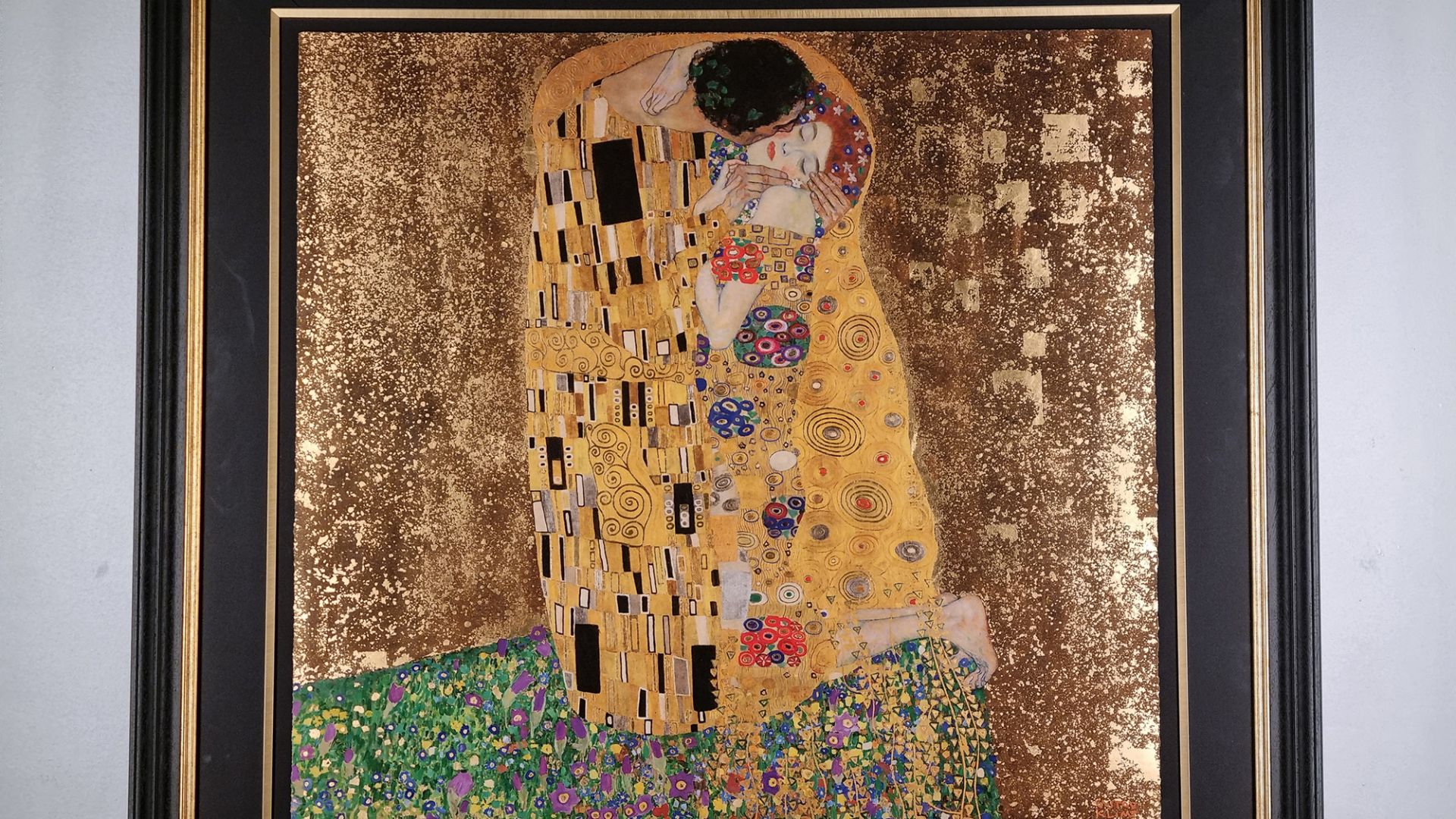 Outstanding 22 Carat Gold Gustav Klimt ""The Kiss"" Limited Edition. - Image 3 of 12