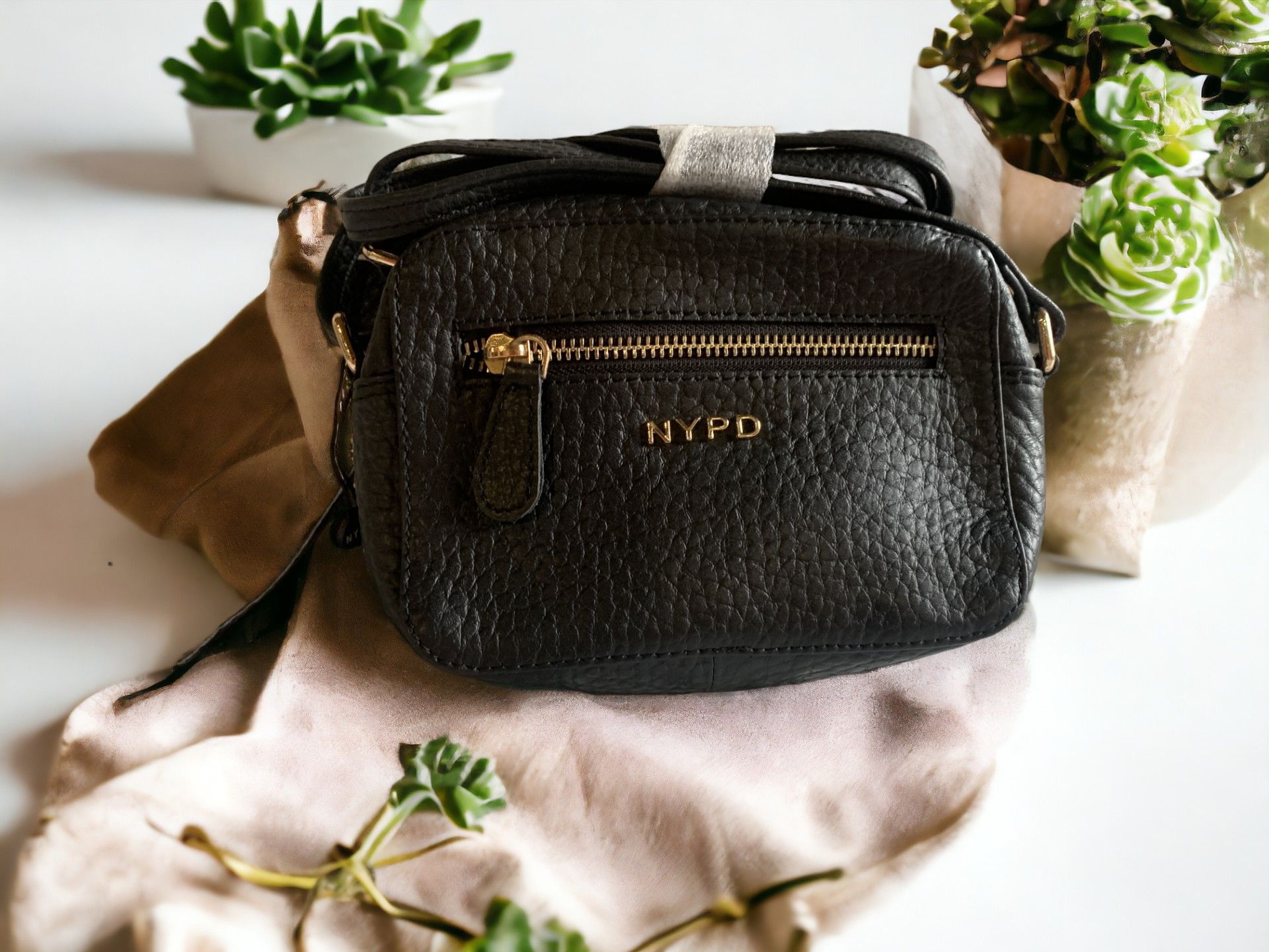 4 x New York Portable Design Leather Handbag