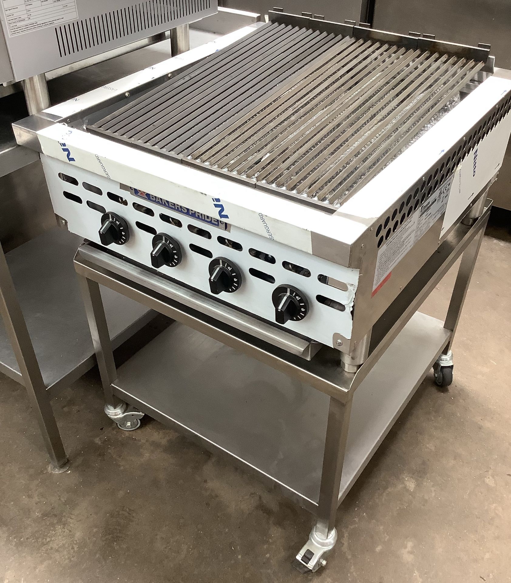 New Bakers Pride 4 Burner Gas Chargrill On Stand - Image 2 of 2