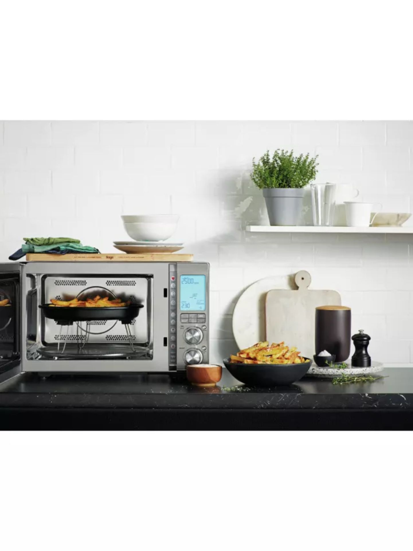 Sage SMO870 Combi Wave, Air Fryer, Convection Oven & Microwave, Silver RRP £349.95 - Image 2 of 3