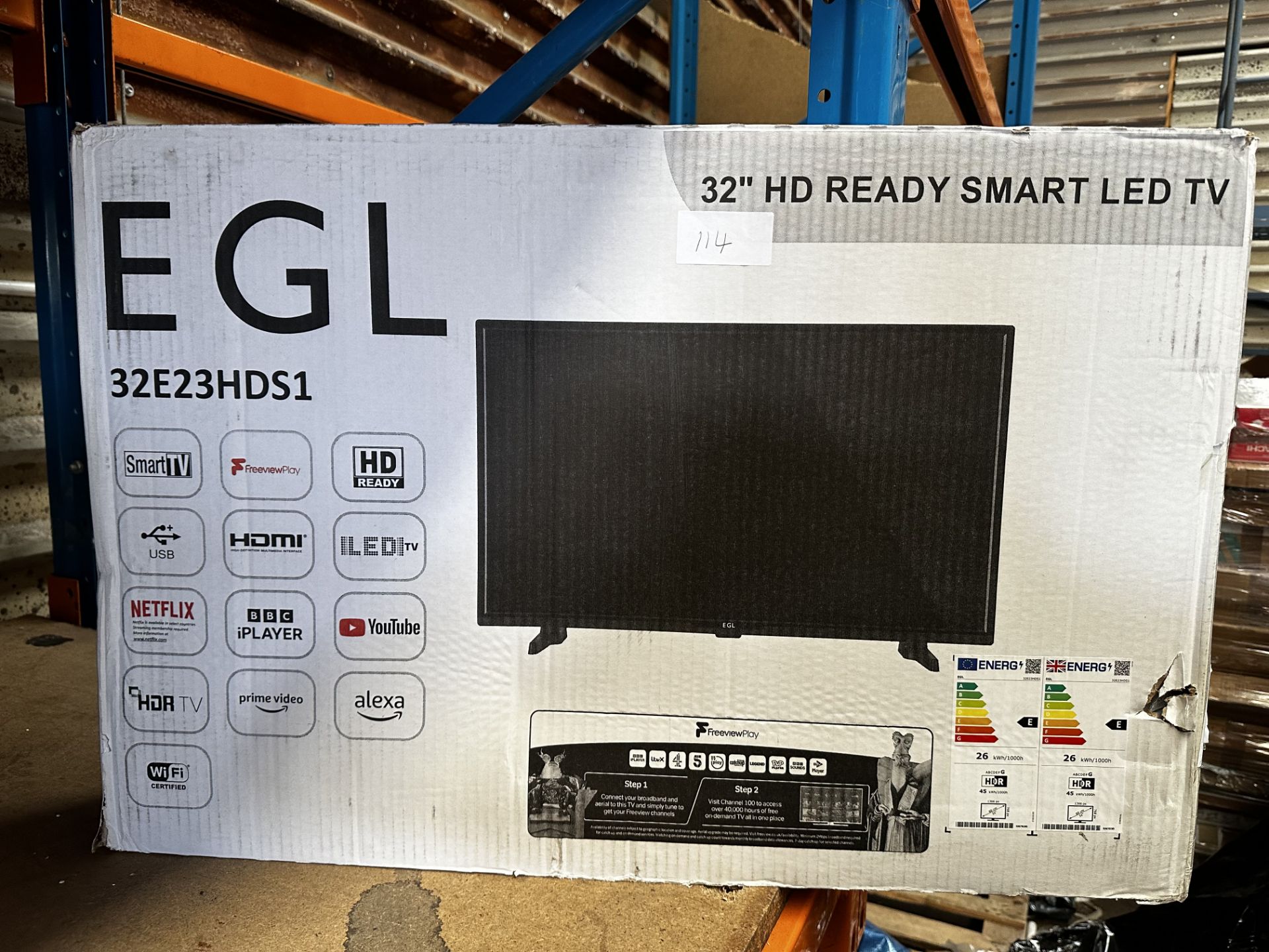 EGL 32 Inch HD Ready Smart LED TV. RRP £150 - Grade U