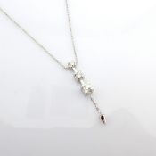 18K White Gold Necklace Detailed With Brilliant Diamonds