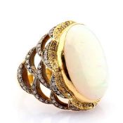 18K Yellow Gold Ring Detailed With Opal and Brilliant Diamonds