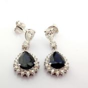 18K White Gold Cluster Earrings Detailed With Sapphire and Diamonds