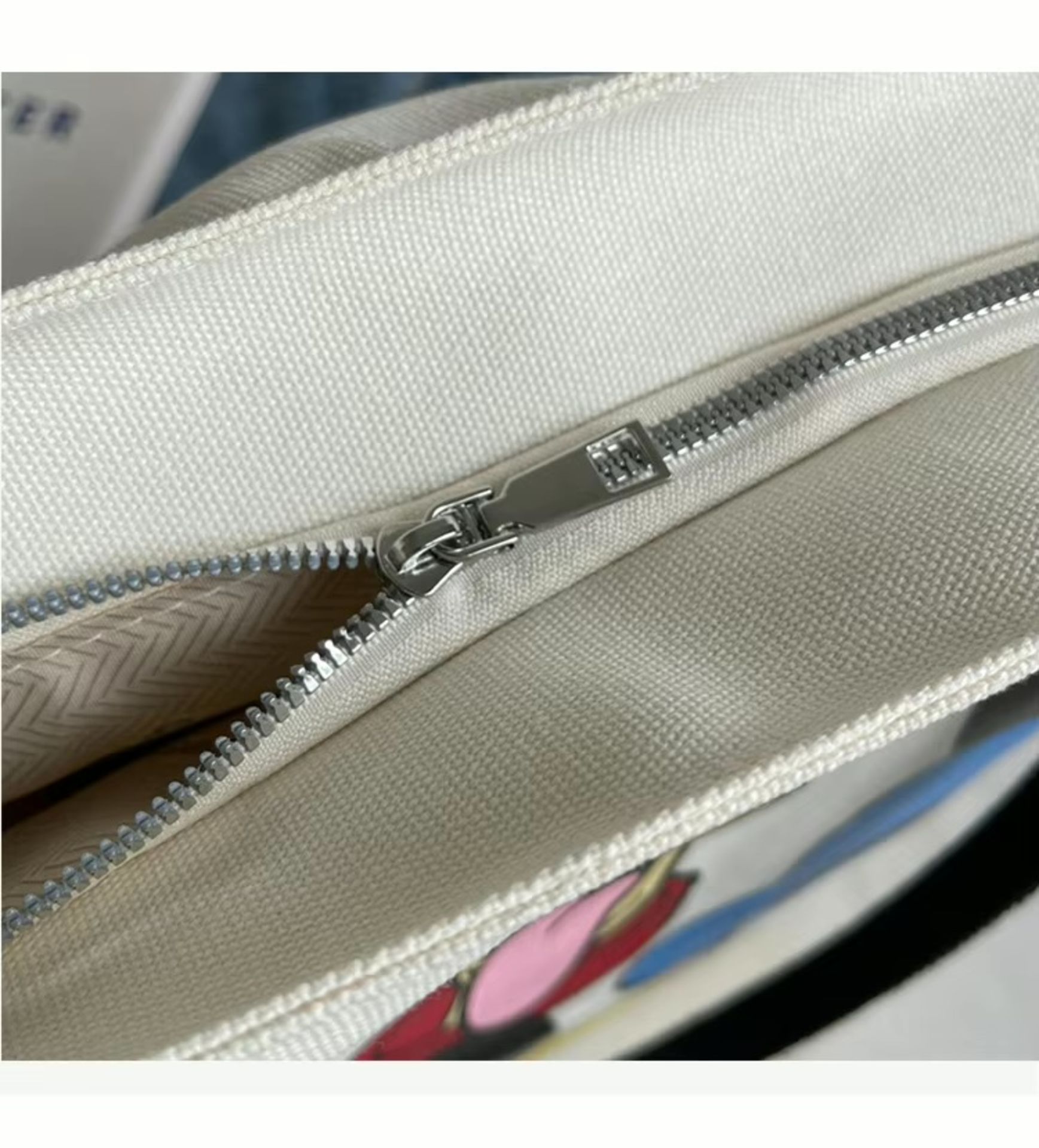 Disney Cartoon Mickey Fashion Versatile Large Capacity Canvas Shoulder Bag Women's Casual - Image 2 of 4