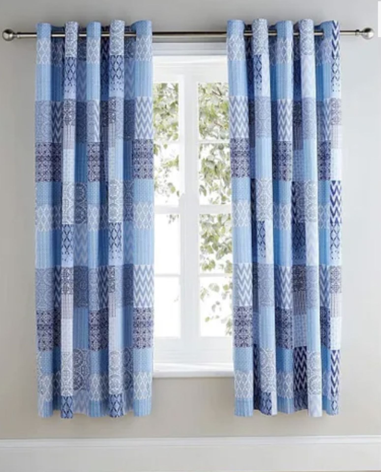 Orla Kiely Ready-Made Curtains Climbing Daisy Ecru 229X183cm