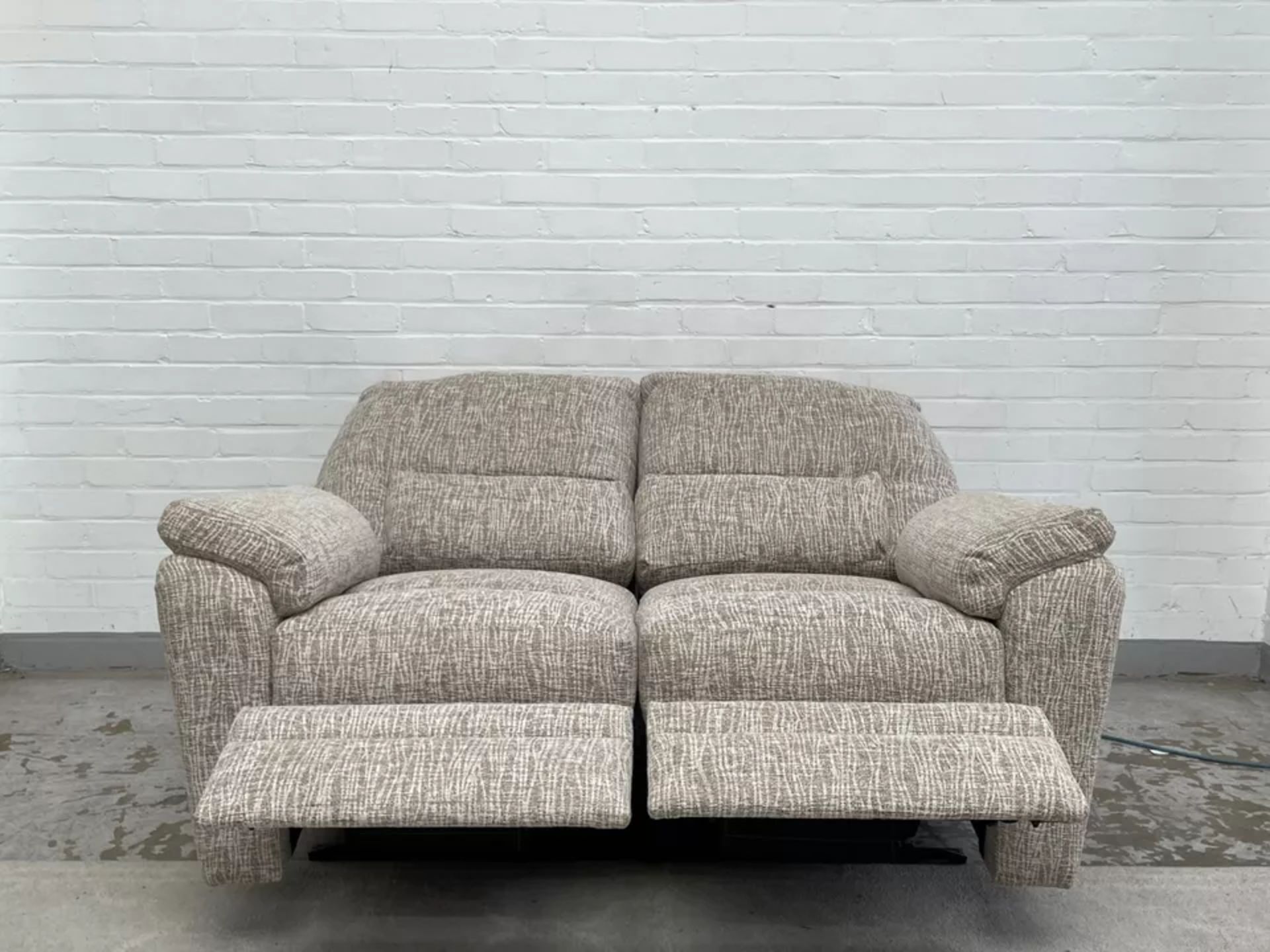 Parker Knoll Hampton Fabric Power Recliner 2 Seater Sofa RRP £2400 - Image 2 of 3