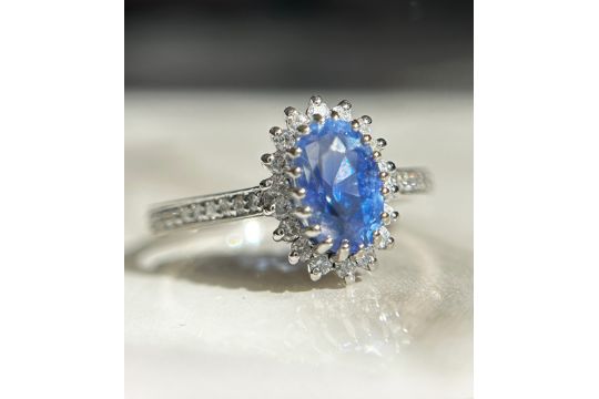 Beautiful 2.19 CT Unheated Burma Blue Sapphire Diamonds & 950 Platinum - Image 6 of 11