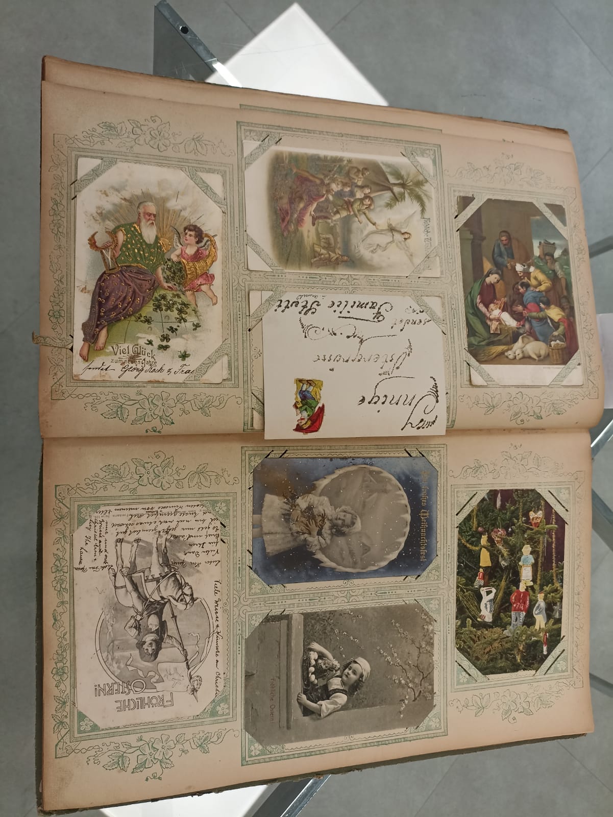 Postkarten-Album (um 1900) - Bild 2 aus 21
