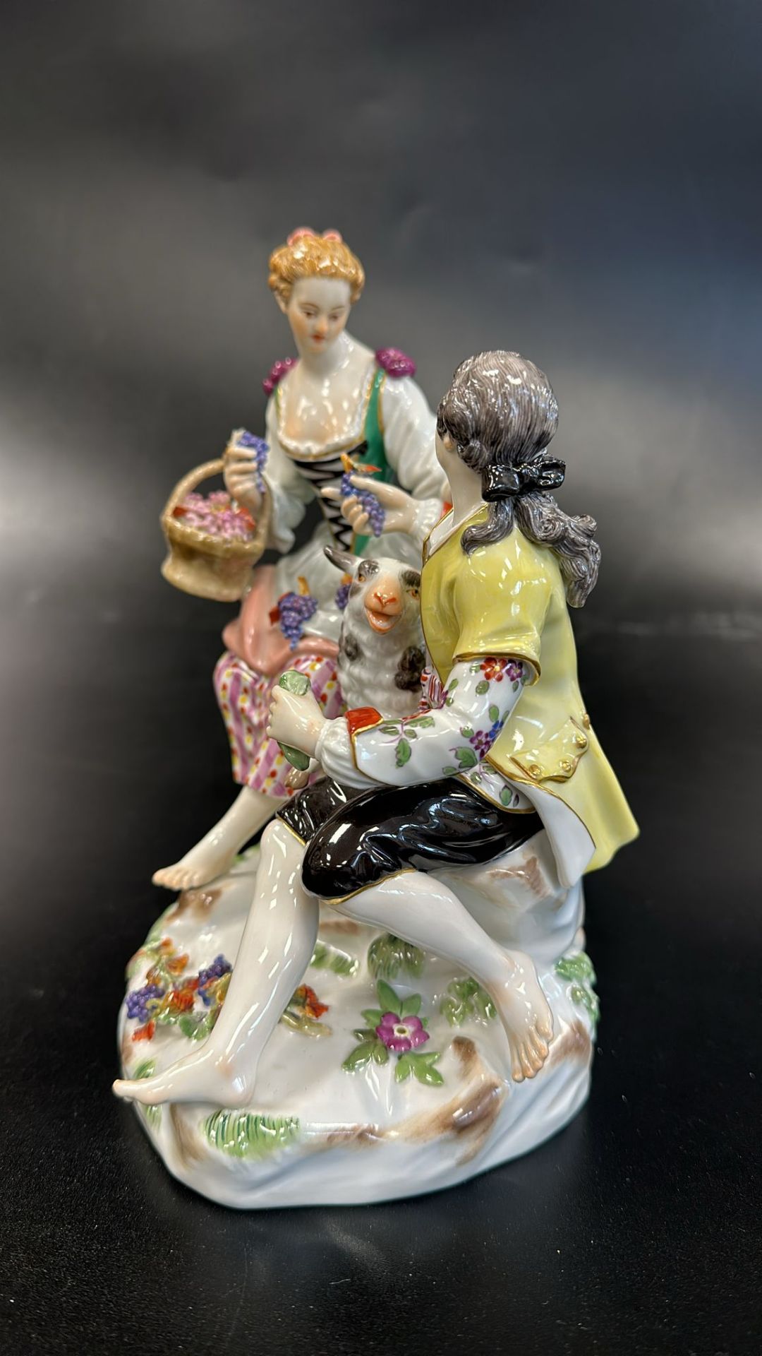 Porzellanfigurengruppe Schäferpaar (Meissen, 19./20. Jh.) - Image 11 of 16