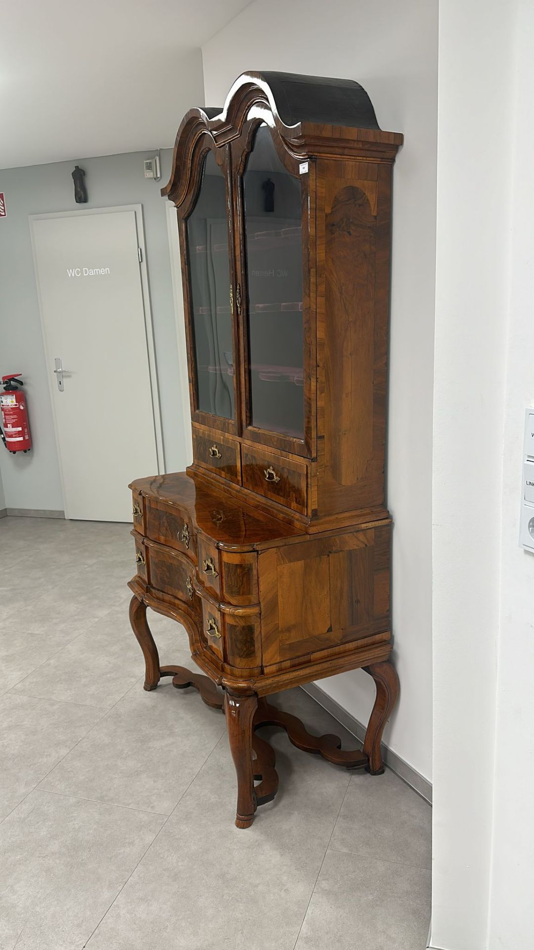 Aufsatzschrank / Aufsatzvitrine (Süddeutschland, um 1750, Barock) - Bild 4 aus 14