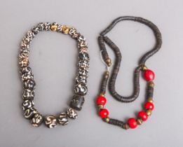 Paar Halsketten (Afrika)