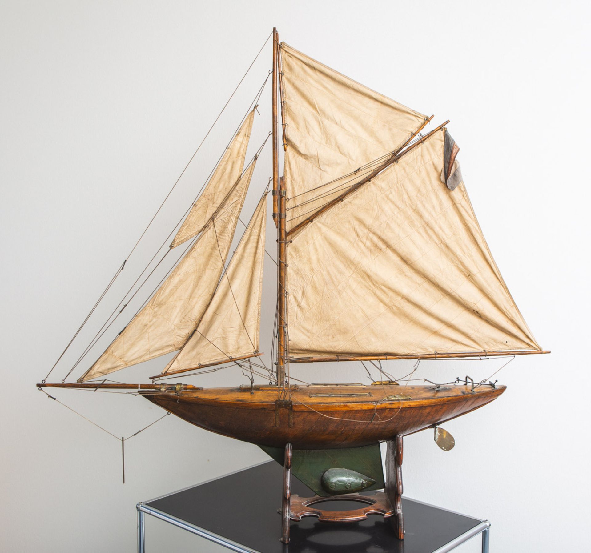Schiffsmodell eines Segelbootes (wohl um 1900)