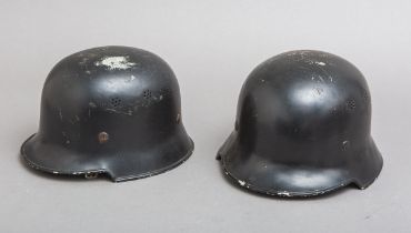 2 Feuerwehrhelme (Drittes Reich)