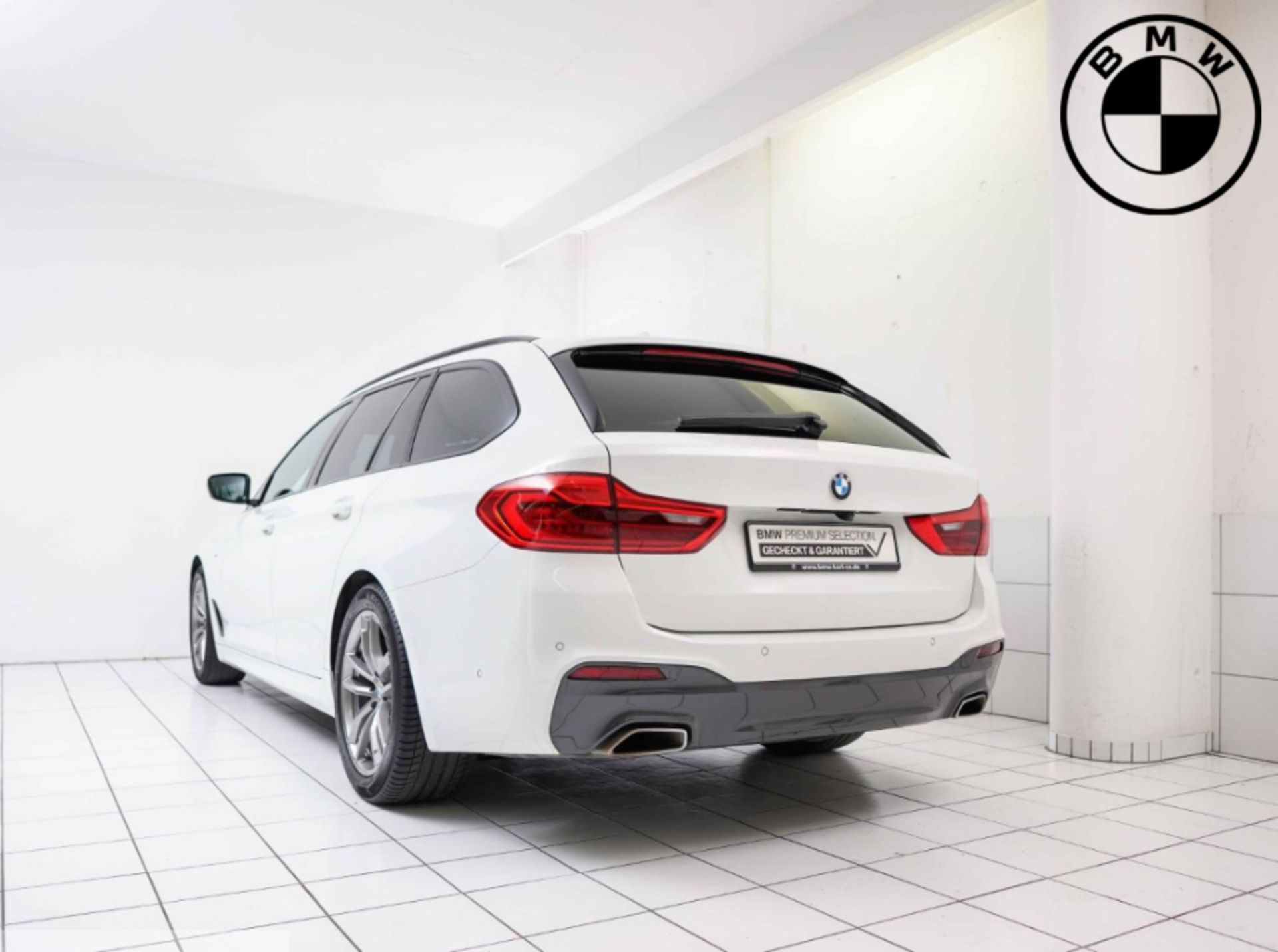 BMW 520d Touring - Image 3 of 9