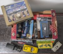 30-teiliges Konvolut von Modellautos / Modellfahrzeugen