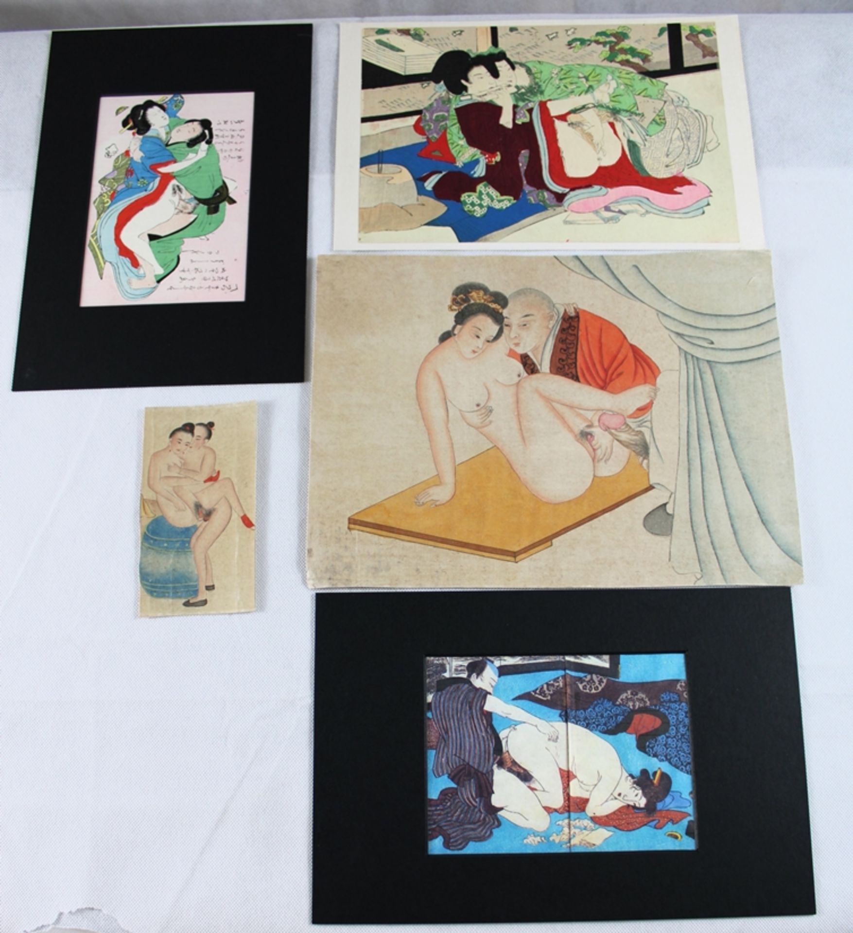 Shunga Bilder erotische Darstellungen Japan Konvolut 5 St., tlw. handkoloriert