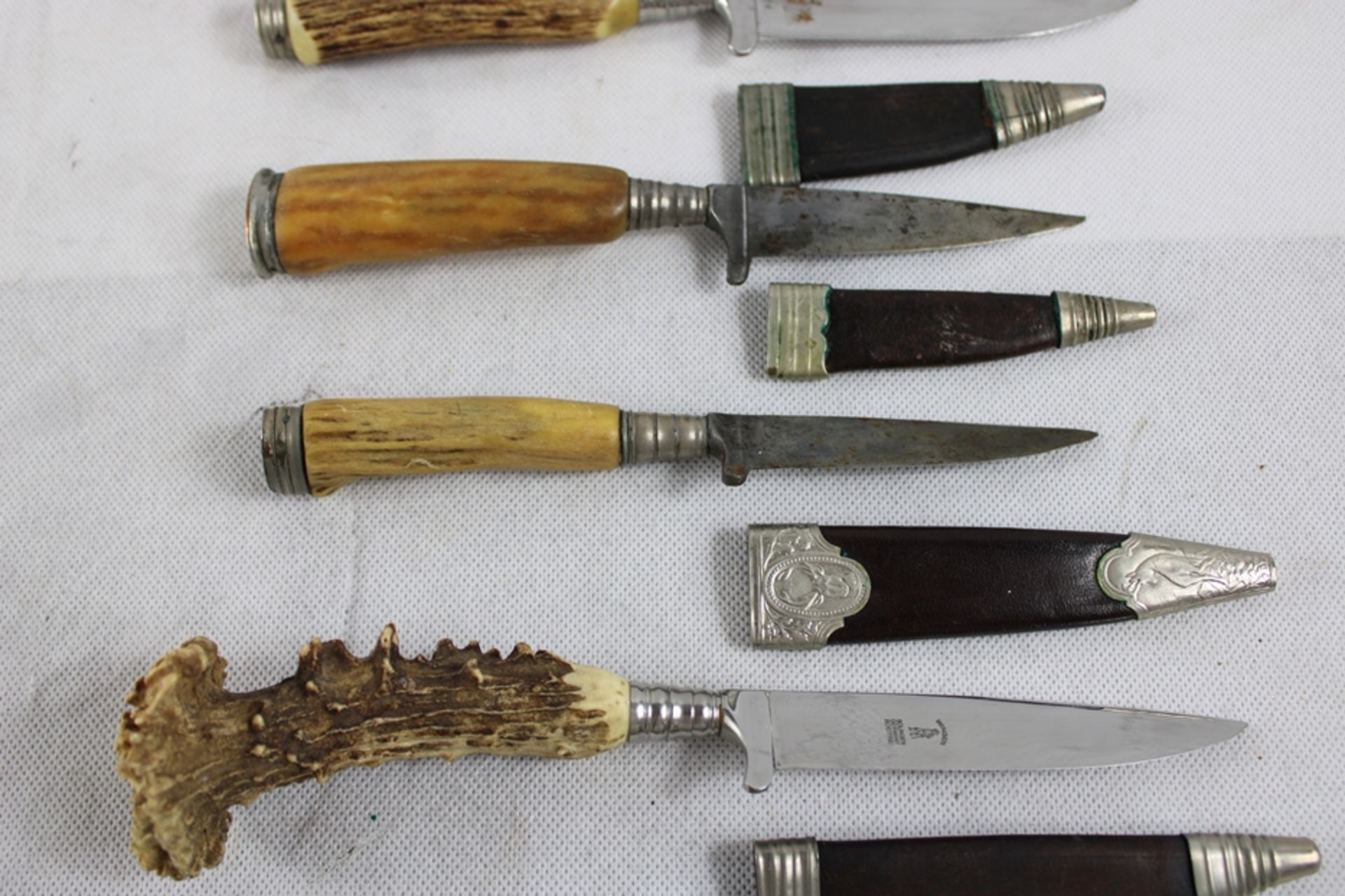 Lederhosenmesser Trachtenmesser 7 St., teils verzierte Klingen, Hirschhorn u. a. Horngriffe - Bild 3 aus 4