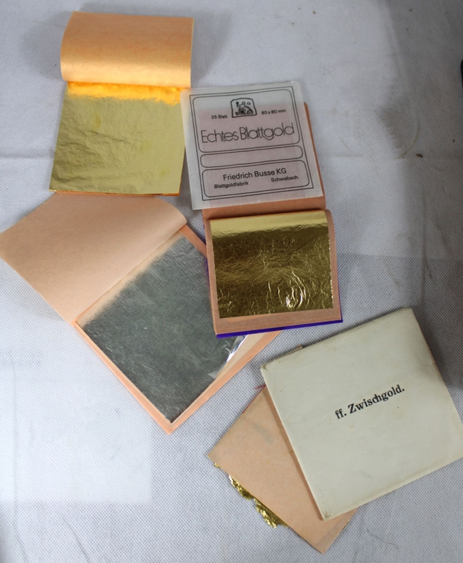 Blattgold Blattsilber Schlagmetall Konvolut, die kl. Heftchen sind wohl Edelmetall und die großen S - Image 3 of 3