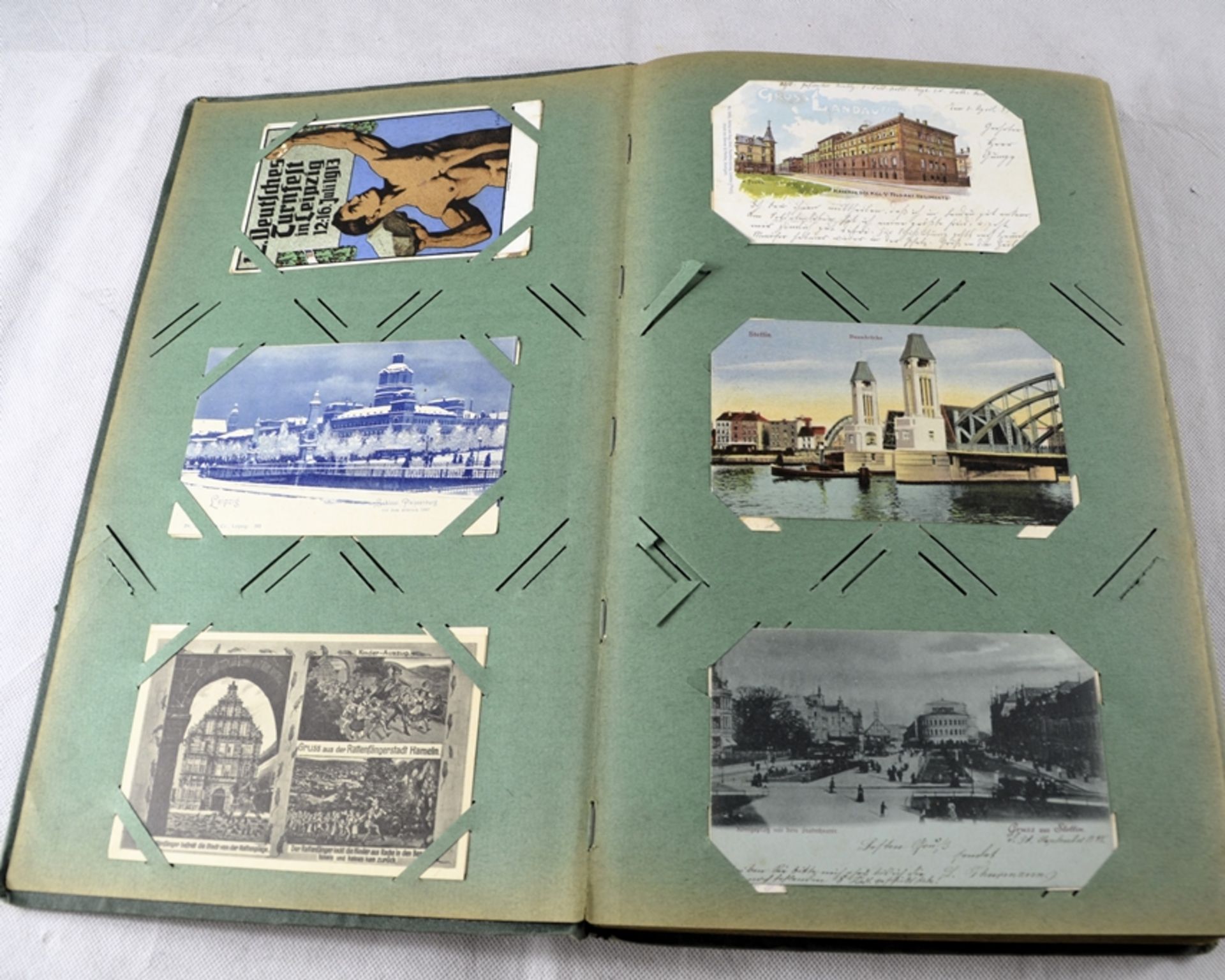 Postkarten Ansichtskarten Album überw. Anfang 20 Jh. ca. 228 St., darunter viele Karten aus München - Bild 2 aus 18