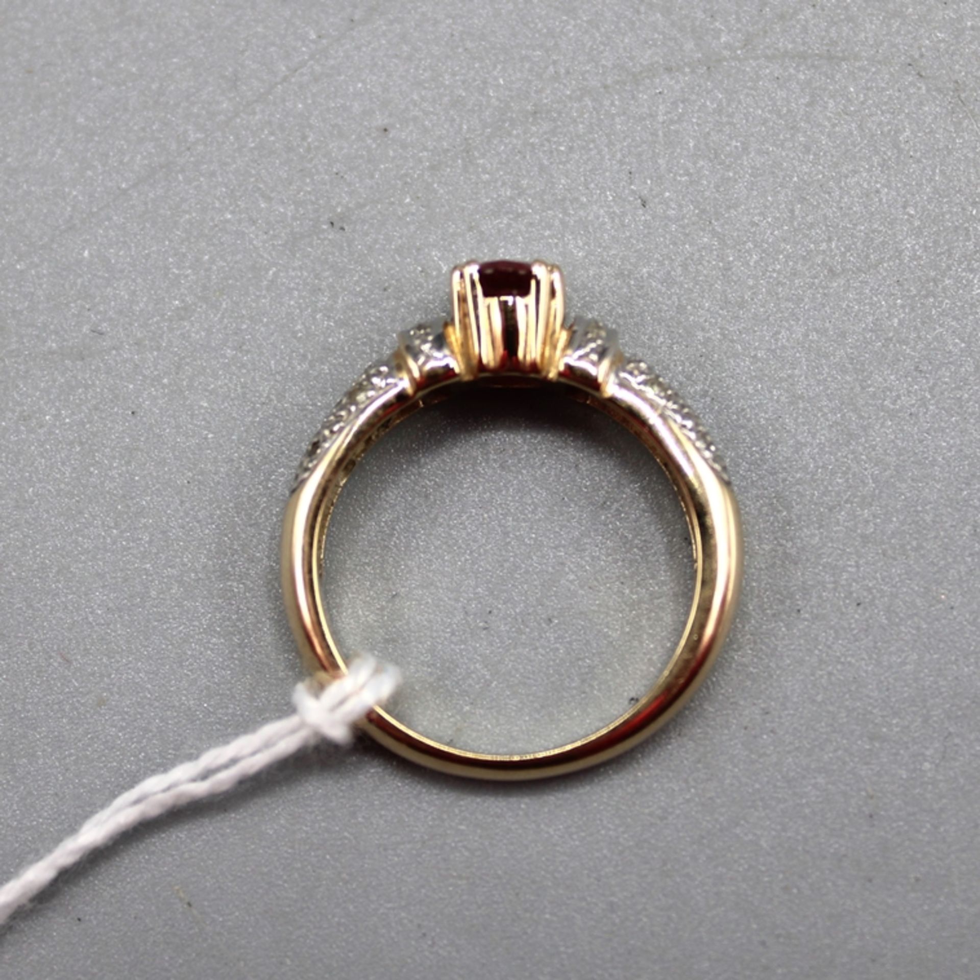 Goldring 585 m. rosa Edelstein (wohl Turmalin) u. kl. Diamanten, Ring Ø ca. 17,5 mm, 5,2 g - Image 2 of 2