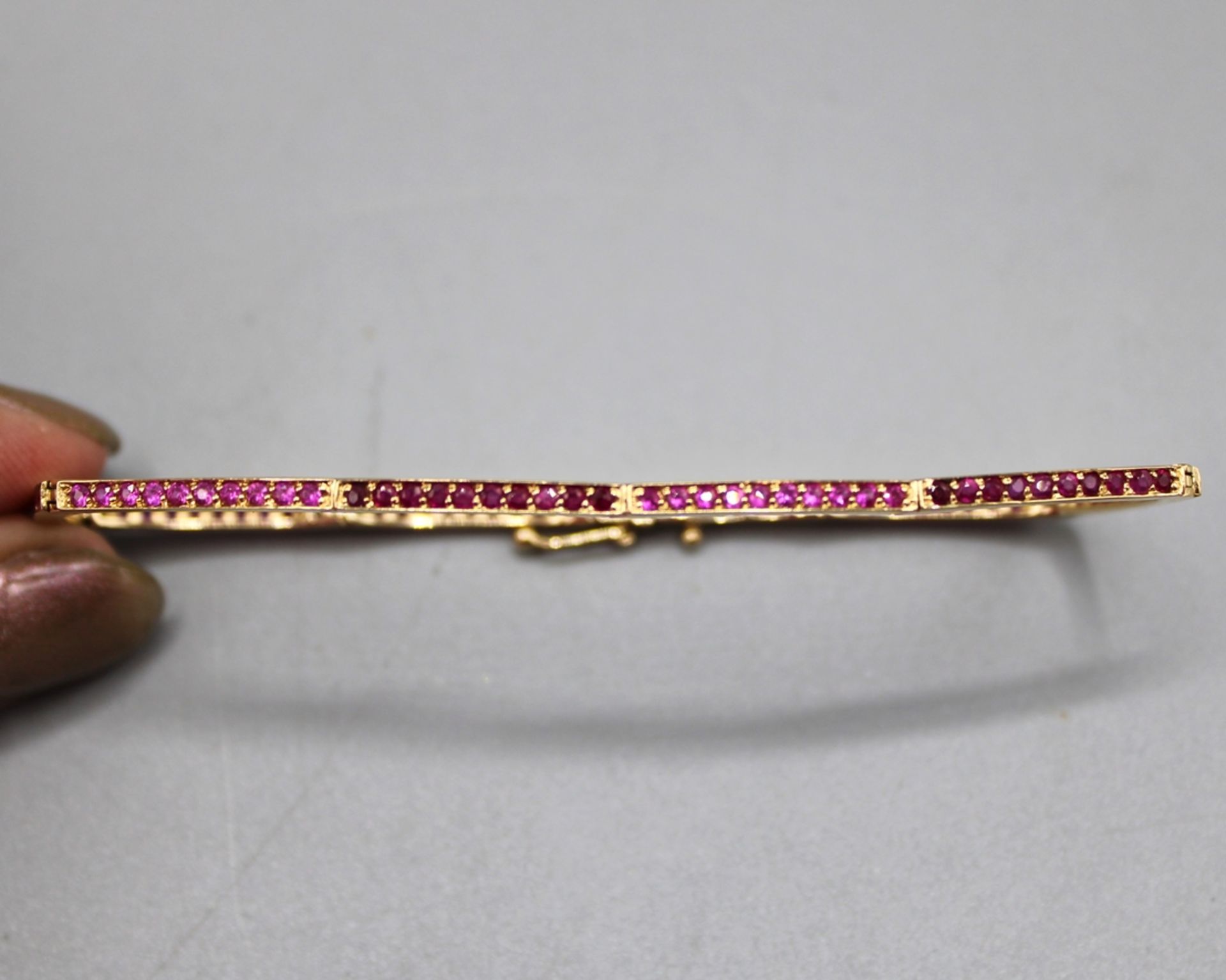 Rubin Armband 585 Gold, Stärke ca. 2,1 mm, Ø ca. 6,5 cm, 9 g
