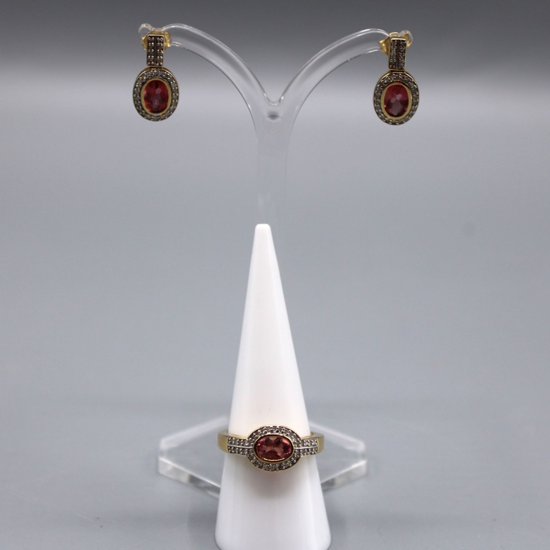 Schmuckset rosa Edelstein (wohl Turmalin) Diamanten Ring Ohrstecker 585 Gold, Ring Ø ca. 17,5 mm 4,