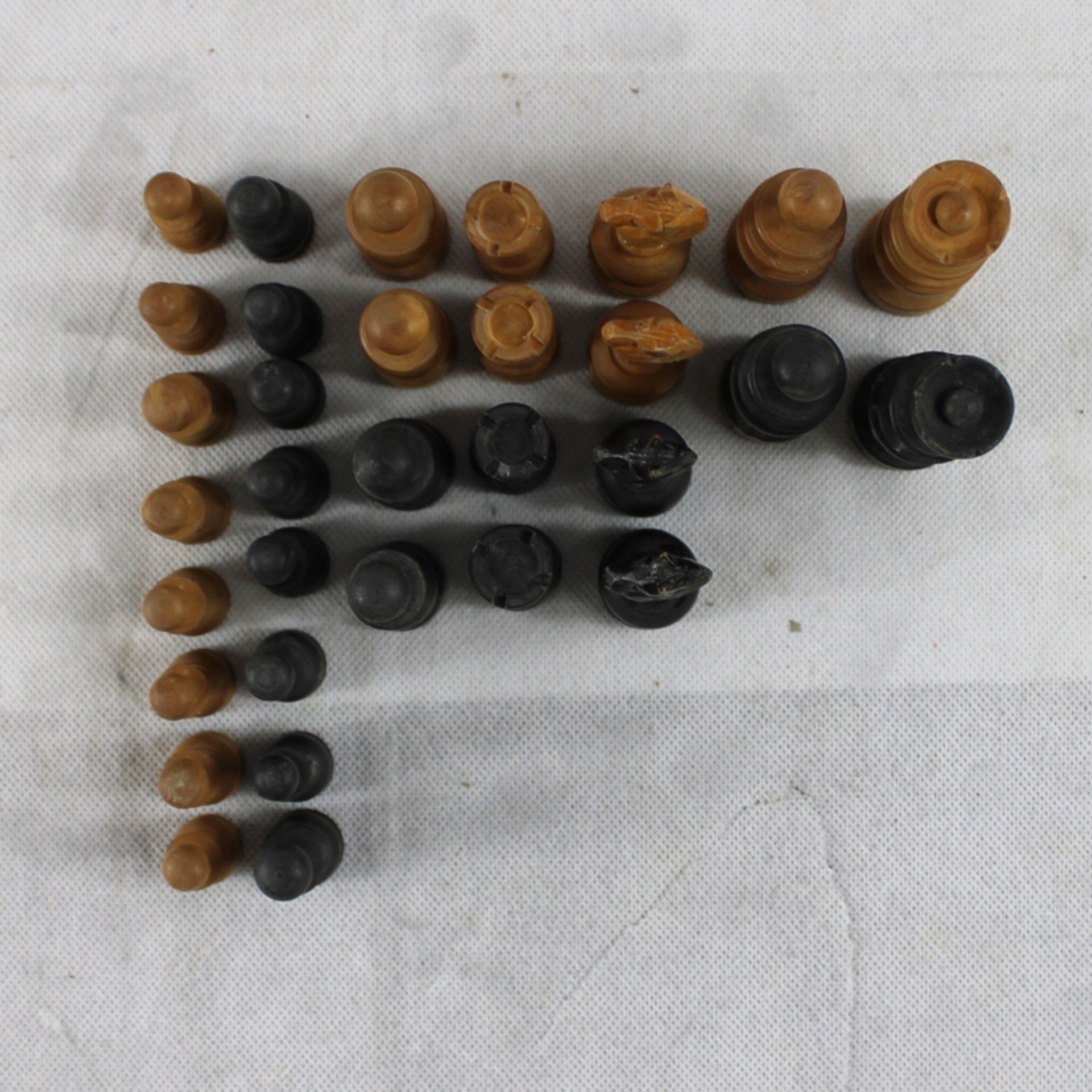 Schachspiel Figuren Holz gedrechselt - Bild 4 aus 5