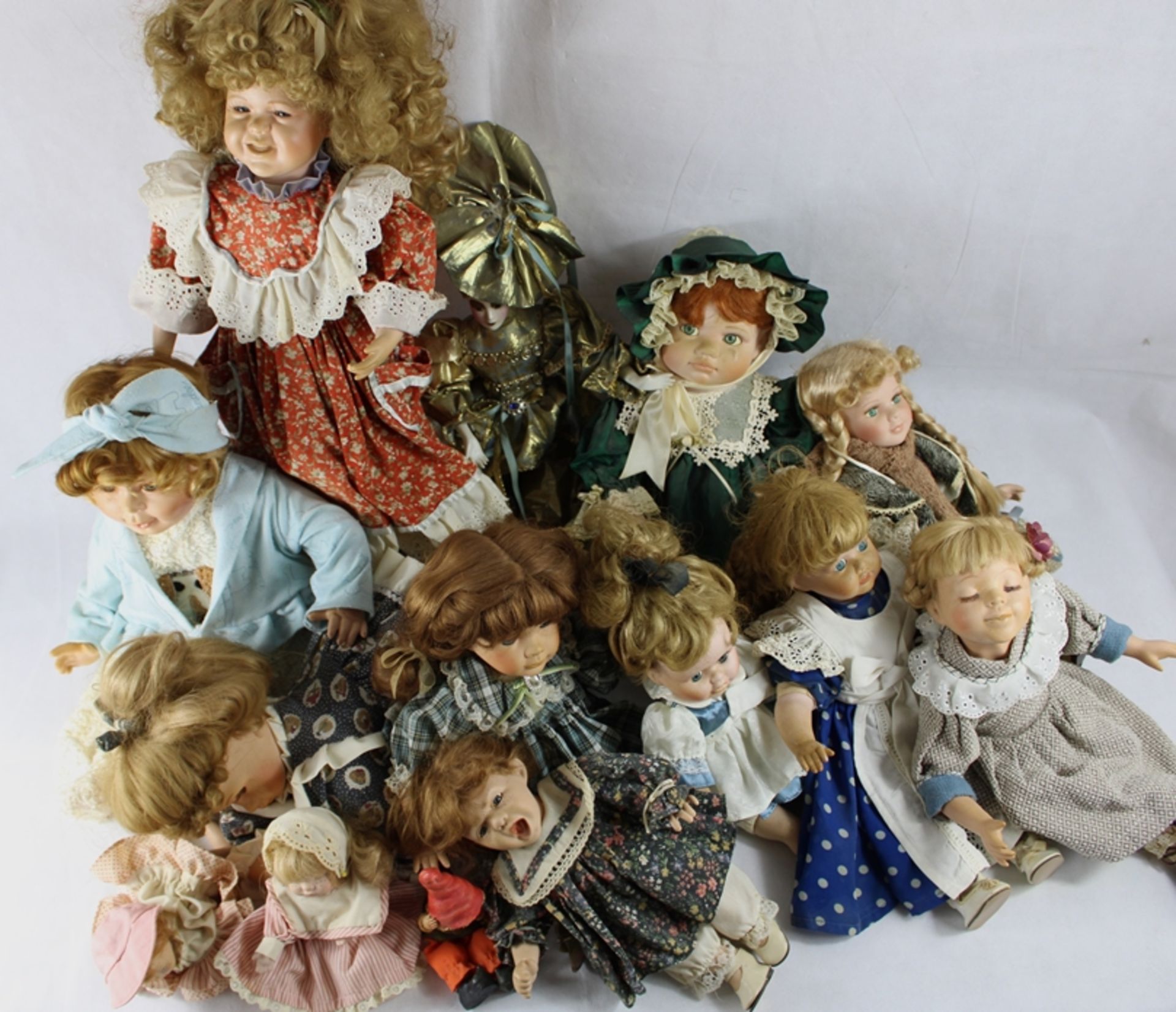 Puppen etc. Konvolut ca. 14 St., verschmutzt - Bild 2 aus 2
