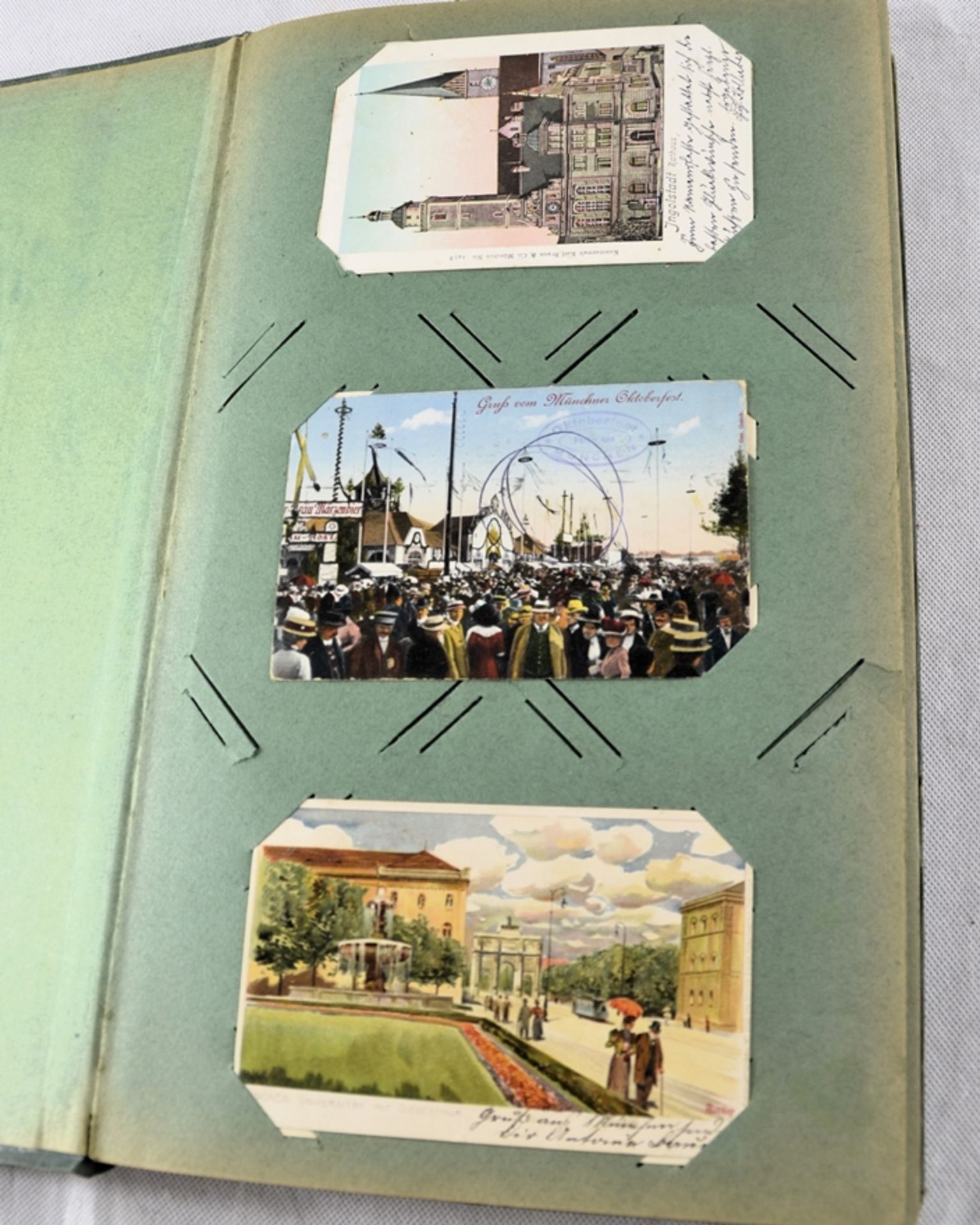 Postkarten Ansichtskarten Album überw. Anfang 20 Jh. ca. 228 St., darunter viele Karten aus München