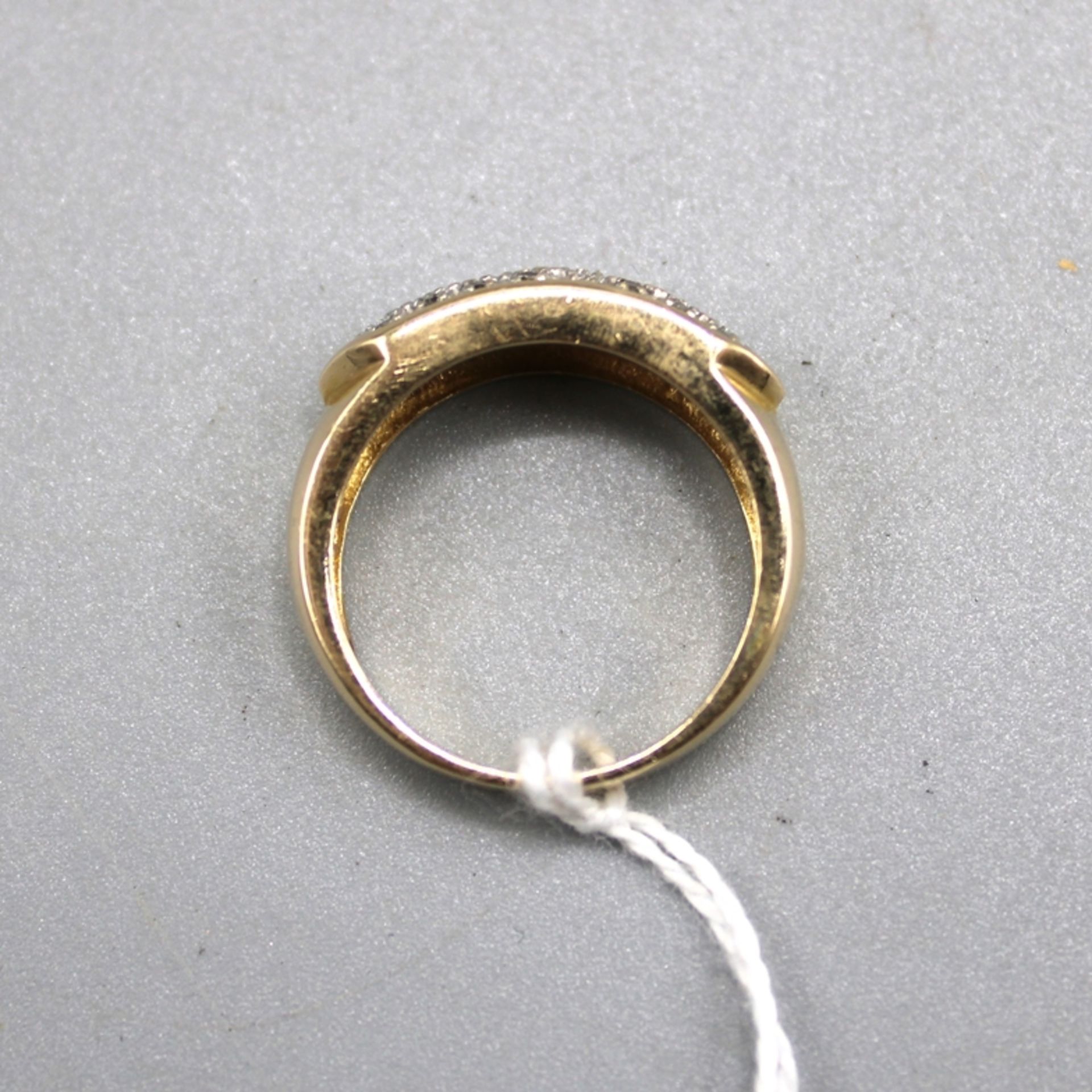 Diamantring 585 Gold, m. vielen kleinen Diamanten besetzt, Ring Ø ca. 17 mm, 5,4 g - Bild 2 aus 2