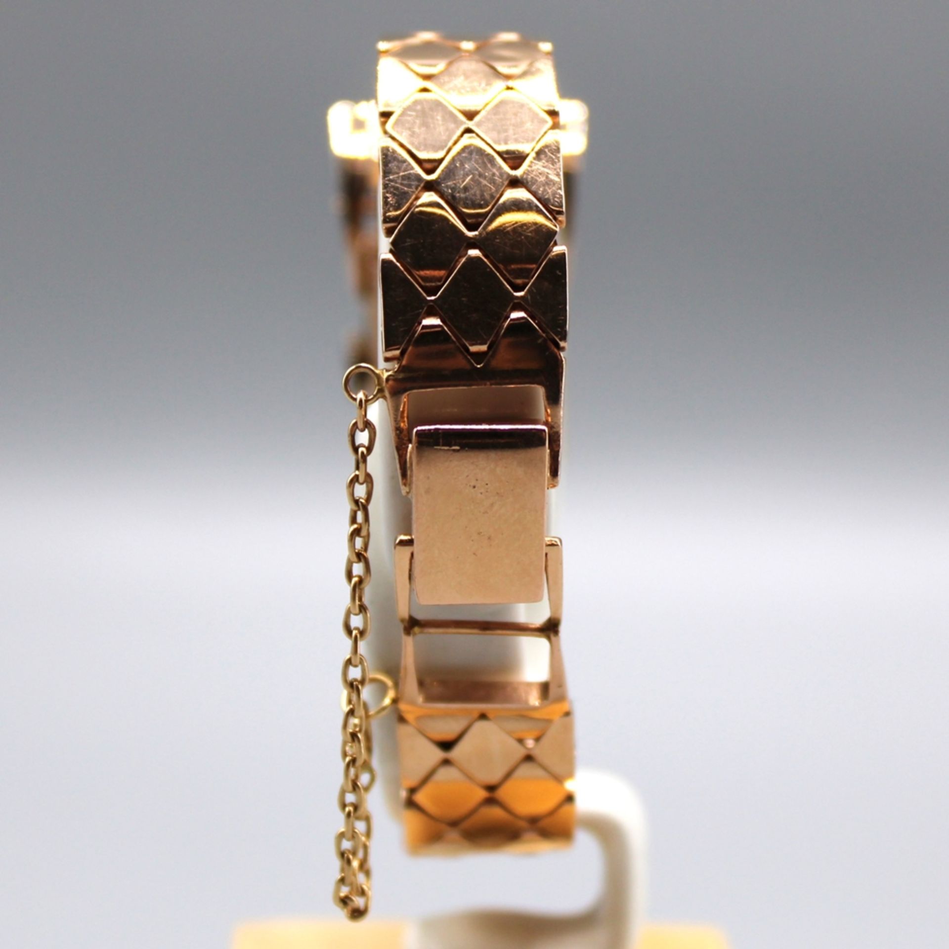 Armband Uhr Rotgold 585 mit Diamanten u. Rubinen besetzt, 17 Rubine, 13 Diamanten in Brillant- u. N - Bild 4 aus 8