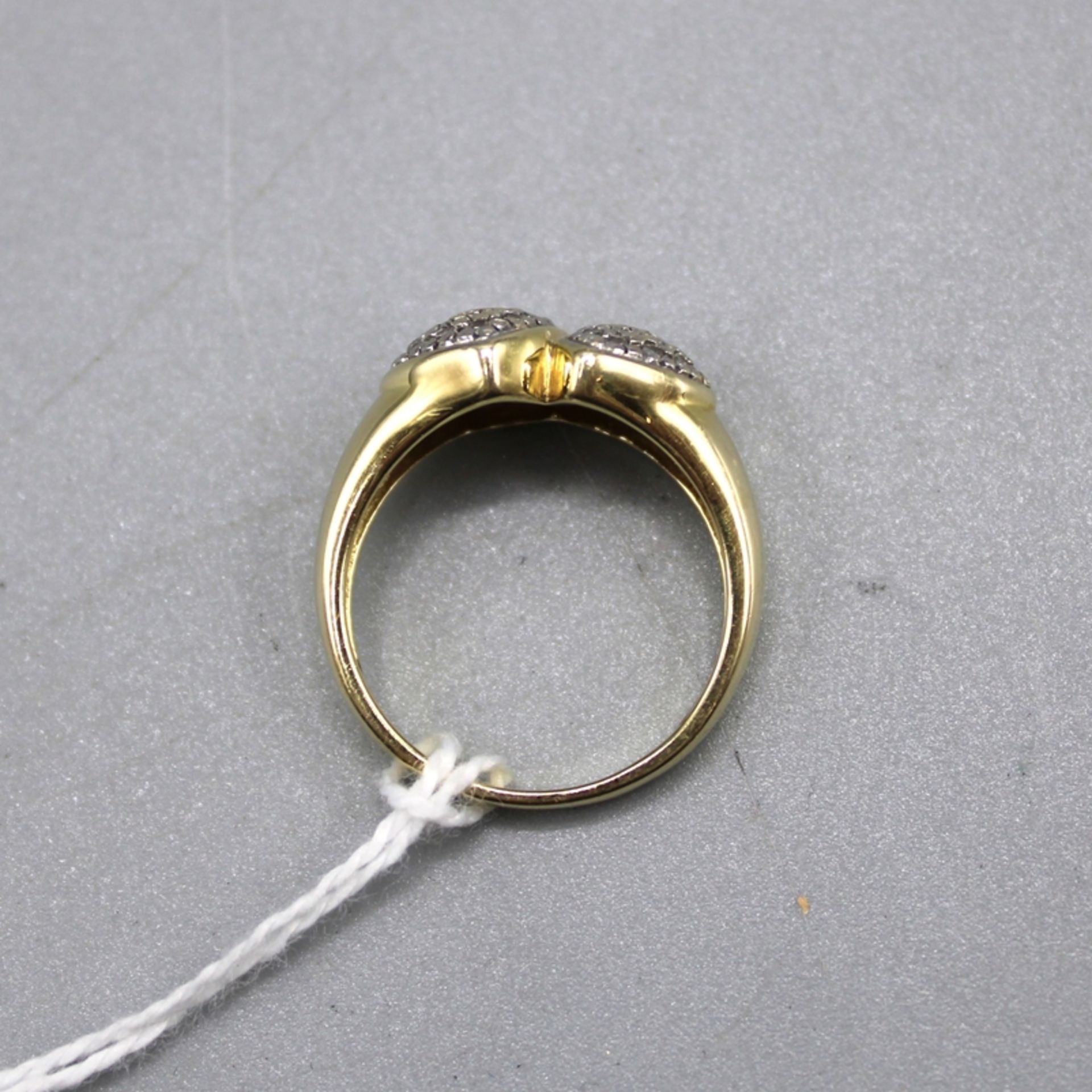 Diamantring Herzform Gold 585, Diamanten zus. 0,2 ct., Ring Ø ca. 17 mm, 4,1 g - Bild 2 aus 2