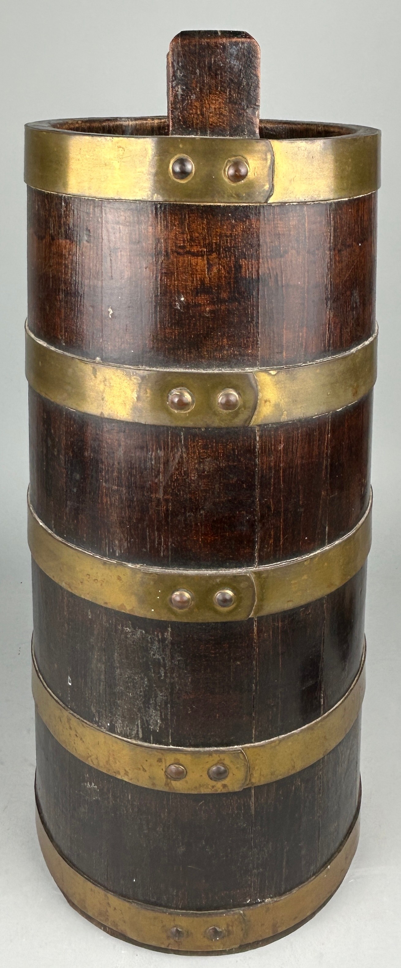 A GEORGIAN DESIGN BRASS STICK STAND - Image 3 of 3