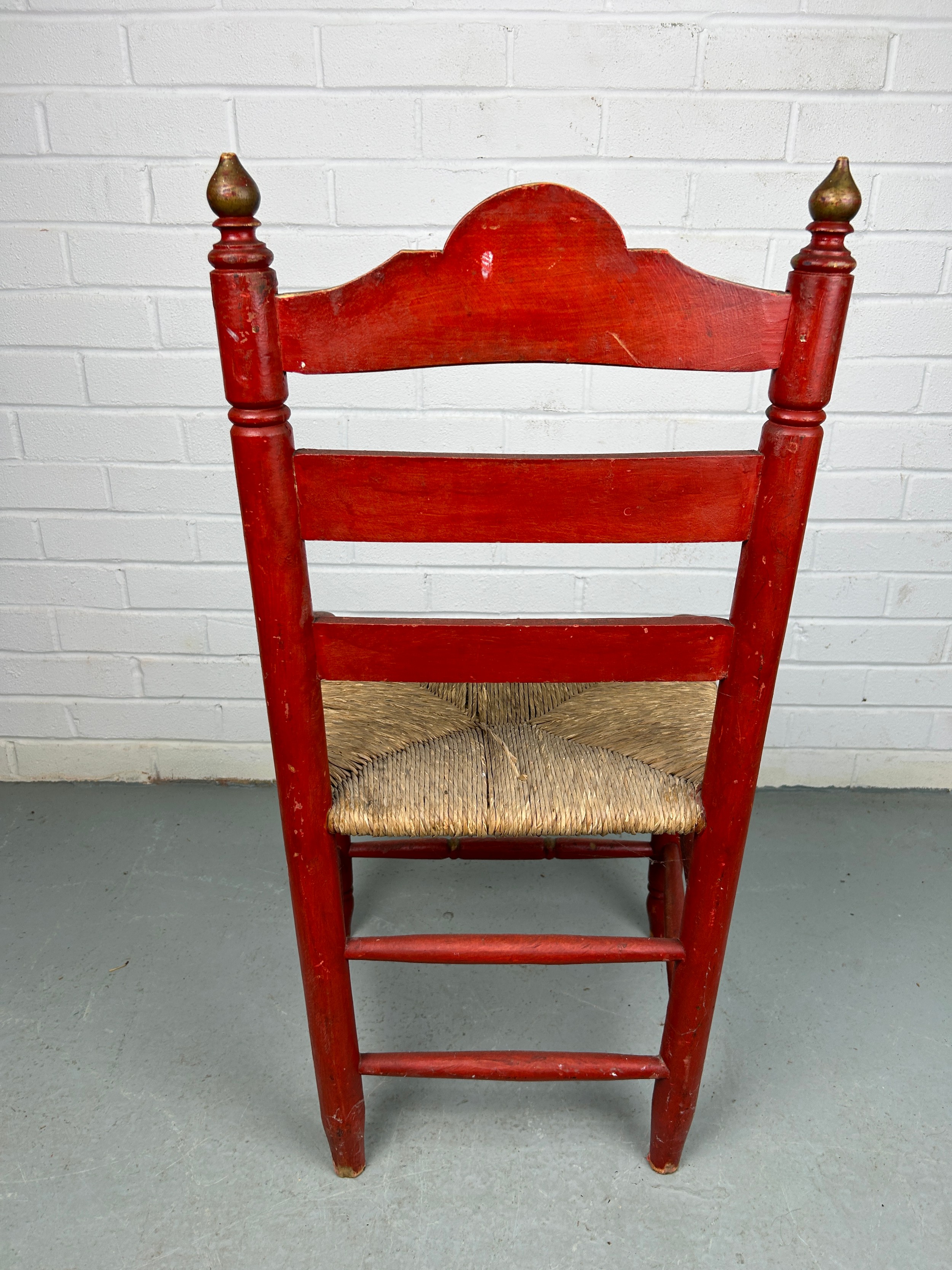 A RED SPANISH CHAIR WITH RUSH SEAT PAINTED WITH SCENE OF A MATADOR, 90cm x 40cm x 35cm - Image 5 of 5