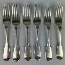 A SET OF SIX SILVER VICTORIAN DINNER FORKS MARKED FOR JOHN&HENRY LIAS, Total weight: 462gms