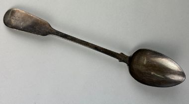 A GEORGIAN SILVER SERVING SPOON MARKED DP, 141gms