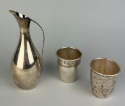 AN ITALIAN 800 SILVER JUG WITH TWO SHOT GLASSES, Total weight: 213gms