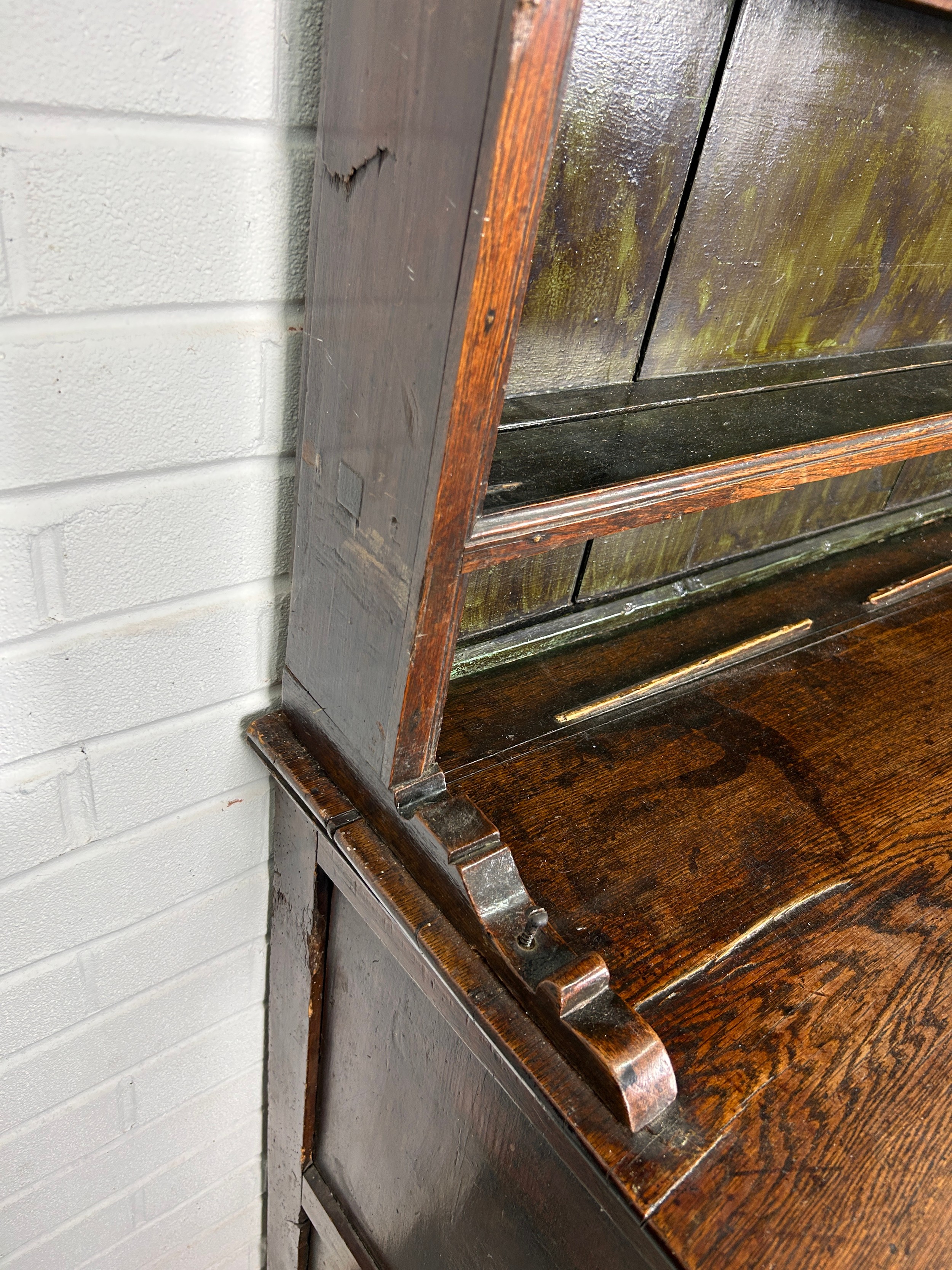 A LARGE 19TH CENTURY OAK DRESSER, 200cm 150cm x 48cm The shelved top above the base with three - Image 4 of 5