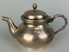 AN ITALIN 800 SILVER TEA POT, Weight: 268gms