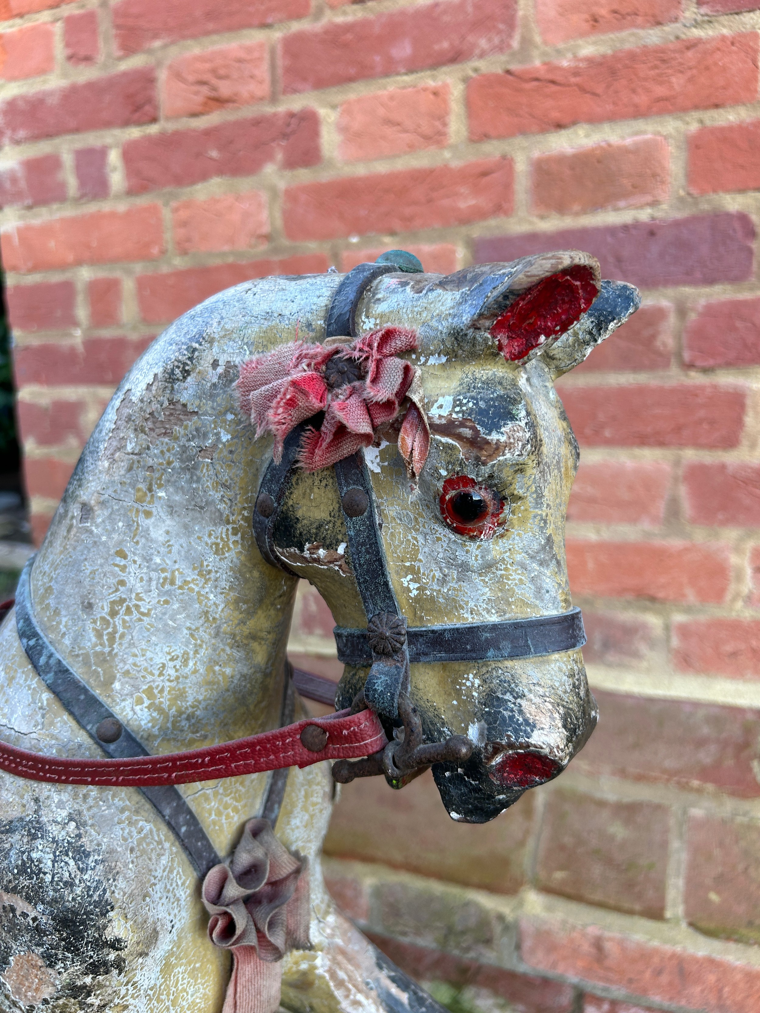 A VINTAGE ROCKING HORSE OF SMALL PROPORTIONS, 76cnm x 70cm x 30cm - Image 2 of 4