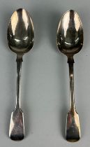 A PAIR OF VICTORIAN SILVER SERVING SPOONS MARKED FOR ROBERT WALLIS, Total weight: 136gms