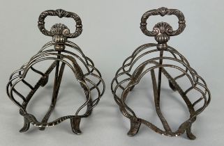 A PAIR OF SILVER TOAST RACKS, Total weight: 238gms