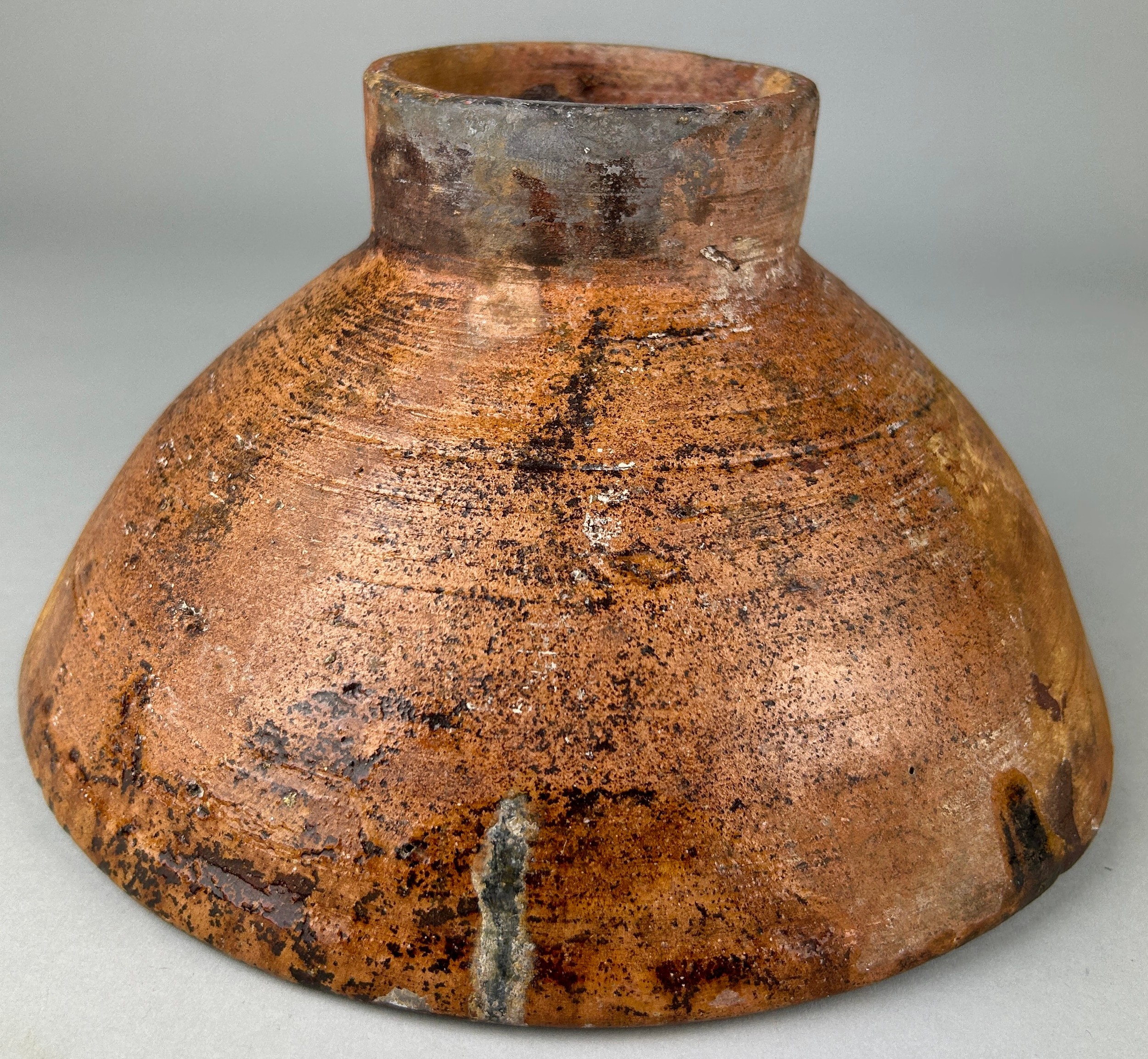 A 14TH CENTURY MAMLUK SLIPWARE POTTERY FOOTED BOWL, 24cm x 13cm Provenance: Purchased by the current - Image 6 of 8